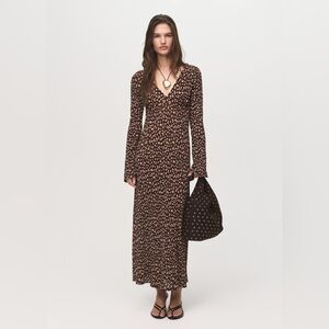 PRINTED V-NECK DRESS